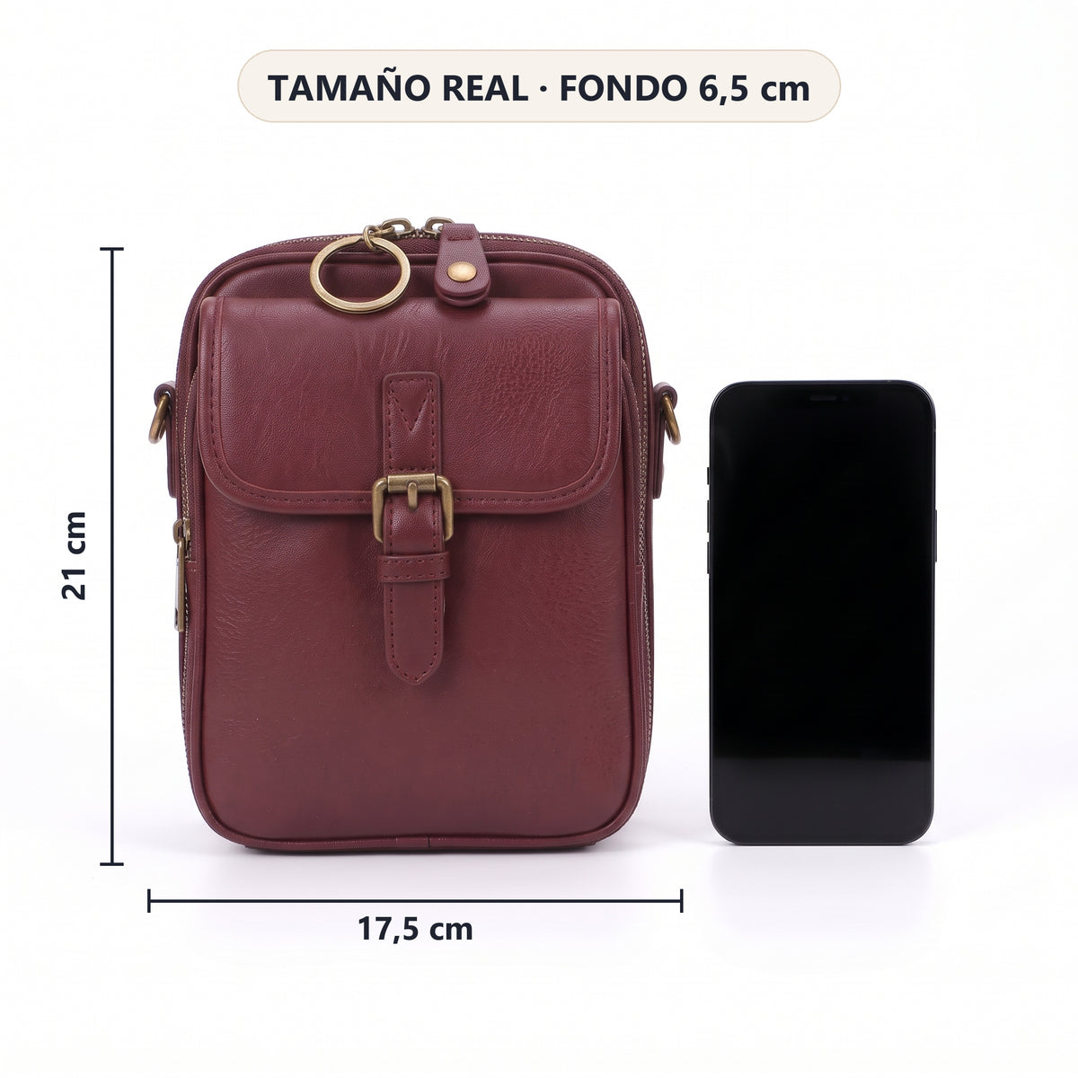 Tamaño real del bolso junto a un móvil